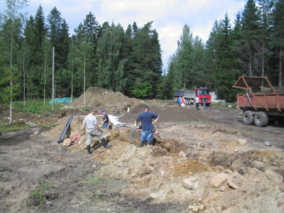 kerhotilat-rakennus-kaivuuta
